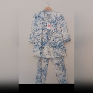 Blue and White Patterned Blazer and Pants Set